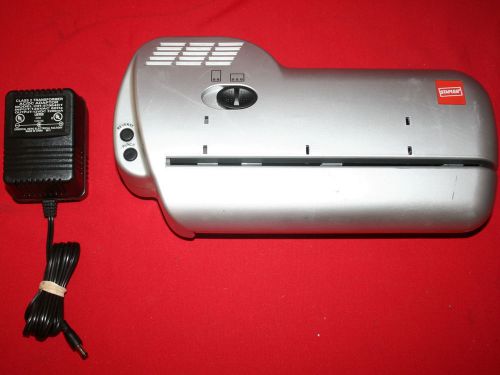 Staples Electric 2 &amp; 3 Hole Punch Model:  12540-US/CC
