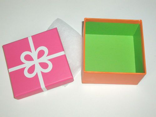 24 JCP GIFT GIVING BOXES 4&#034;X4&#034;X2-1/4&#034; HIGH #094-0625-0101 GREEN PINK ORANGE NEW