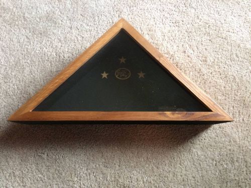 Triangular Flag Display Case / Wood Frame / For 3&#039; x 5&#039; Flag