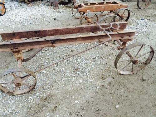 ANTIQUE STATIONARY ENGINE CART HIT AND MISS