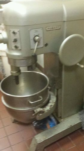 Hobart h-600t 60qt pizza dough mixer  1.5 hp 220v 3ph bowl &amp; hook for sale