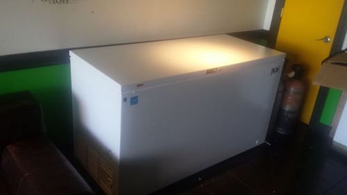 Kelvinator commercial  freezer 19.8 cft model kcg200gw nib for sale
