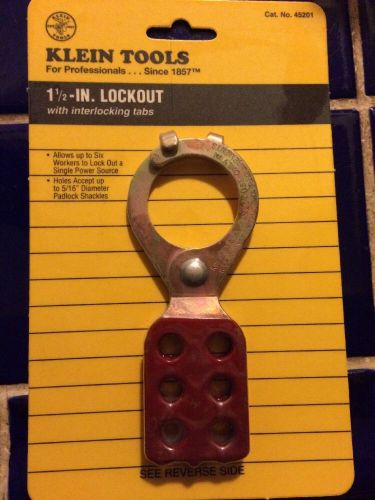 Klein Tools 1.5in Lockout With Interlocking Tabs