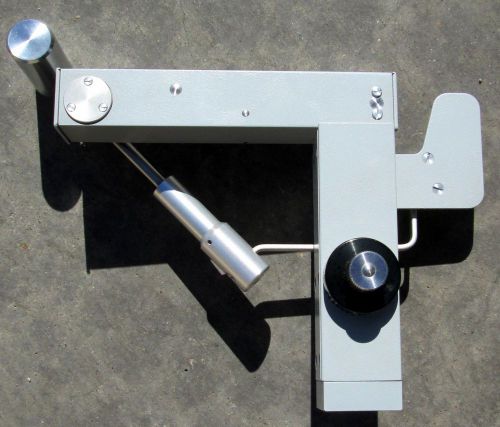 HAAG STREIT APPLANATION TONOMETER