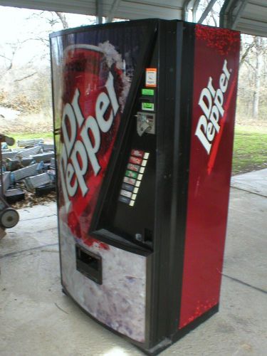 Dixie Narco DNCB368-8 Select, Soda Vending Machine