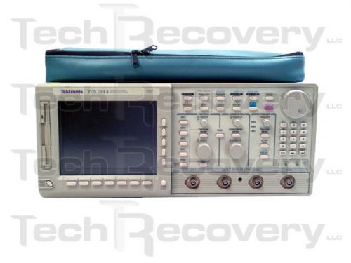 Tektronix tds744a digital oscilloscope with options 13, 1m, 1f &amp; 2f for sale