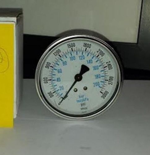 Pressure Gauge, 0-3,000 PSI, Back Mount, 2.5&#034; Inch Face, 1/4&#034; Brass NPT