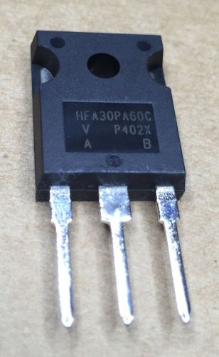 Lot of 4 Vishay HEXFRED Ultrafast Soft Recovery Diode 2 x 15A VS-HFA30PA60CPbF