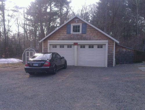 Gorgeous Matching 2 Car Garage &amp; Shed in great condition