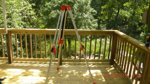 Berger aluminum tripod max 5&#039; high ideal for construction level or transit etc