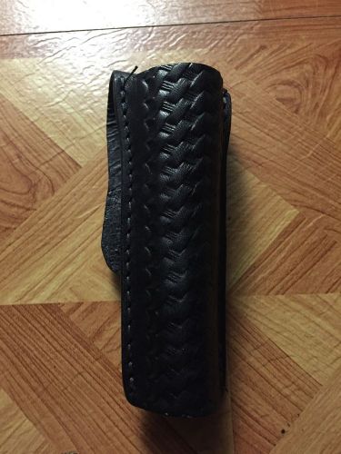 New boston leather flashlight duty belt holder case 5558 basketweave for sale