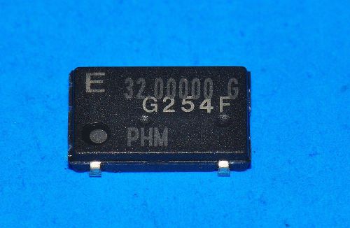 40-pcs osc xo 32.000mhz cmos smd sg-8002jf-32.0000m-phmxrohs 8002jf320000 for sale