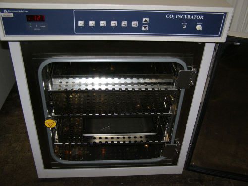 Barnstead lab-line co2 incubator for labarotries excellent condition model 494 for sale