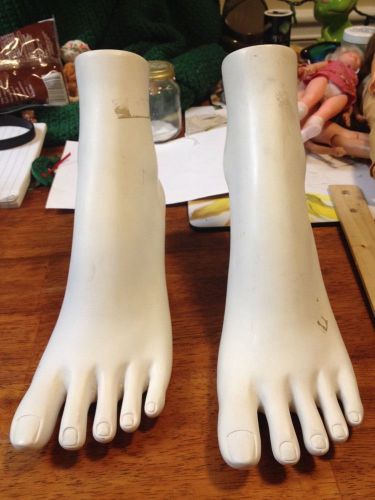 Porcelain Mannequin Feet For Display - Both Left