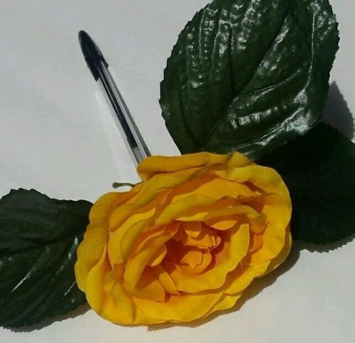 Flower Pen--Large Yellow Rose--Black Ink--NEW