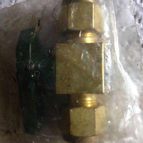Swagelok Nupro Brass Plug Valve, B-6P4T
