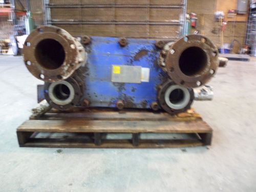 Alfa laval heat exchanger #9101217 sn:30110-71436 stainless plates used for sale