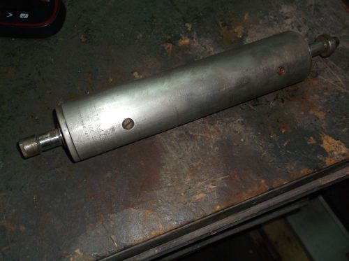 Dumore tool post grinder cat no. 7t-200 grinding spindle 2&#034; diameter for sale