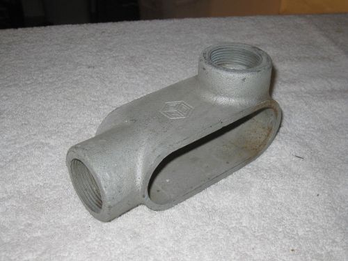 CROUSE HINDS L47 1-1/4&#034; THREADED , W/O COVER &amp; GASKET FORM 7, MALLEABLE IRON