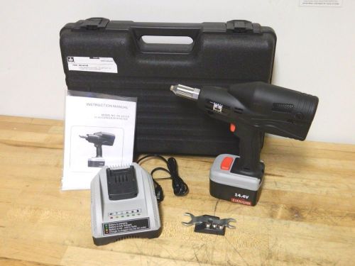 Rivet king 14.4v cordless rivet gun kit w/ case, battery &amp; charger rk-401cr for sale