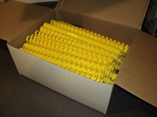 3/4&#034; Plastic Yellow Binding Combs 11&#034; Length 19 Rings 100 Combs - New