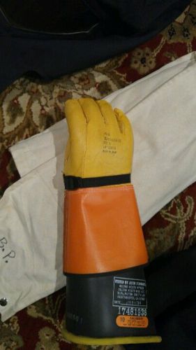 Salisbury hot gloves size 10 14&#034; length 36,000 volt