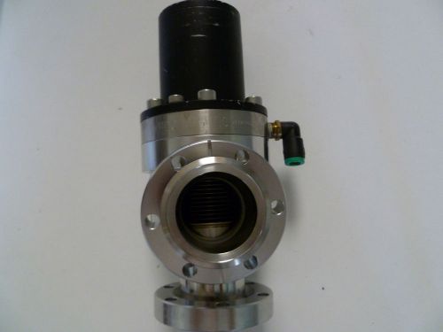 Mdc 1-1/2&#034; i.d.  hi vacuum right angle in line shuit off valve . iso. fitting . for sale