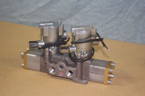 Schrader bellows double solenoid valve 3 position 4 way l6953321153 3/8 ports for sale