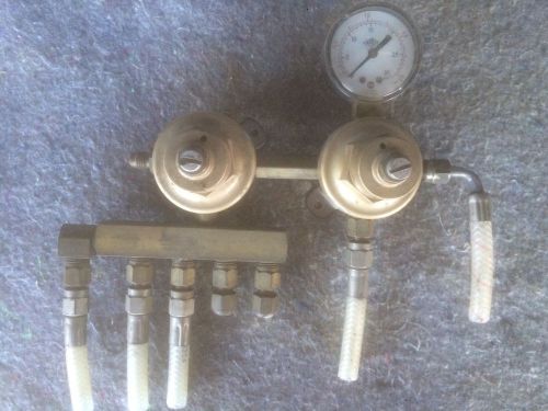 Taprite Double Body Regulator Setup With 30 PSI Tap-Rite Gauge. Not Tested