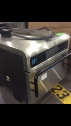 TURBOCHEF i3 OVEN , IN GREAT CONDITION .