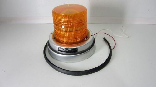 For Parts or Repair: Star Warning Systems 200A Amber Single Flash Strobe Light
