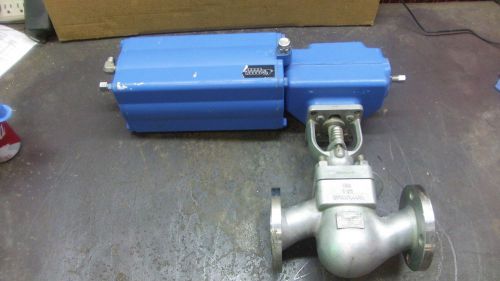 Neles 1 1/2&#034; stainless globe valve w/actuator #1116842j type:zxc02aatl150 new for sale
