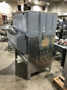 Follett Automatic ice Bagger with 1000lb bin