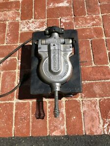 Vintage Rugged Cast Iron Commercial Malted Waffle Maker (Works)