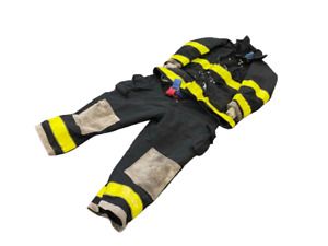 Cairns Breath-Tex Fire Turnout Suit Bunker Coat 50x35 Pants 48x20 Gloves Bag