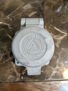 *NEW IN BOX* APPLETON ADR3034 30-Amp RECEPTACLE 30A 3W 4P