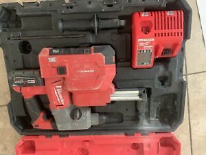Milwaukee 2912-22DE M18 Fuel 1” SDS Plus cordless Rotary Hammer W/Dust Extractor