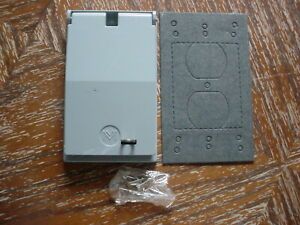 WEATHERPROOF TL RECEPTACLE COVER W/ LOCK HASP, FOR 30A 1.75&#034; DIA VERTICAL 3-4 WI