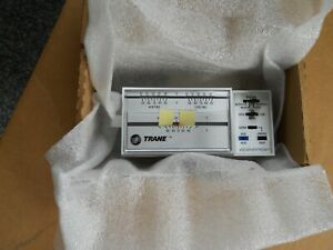 New In Box OEM Trane Thermostat BAY28X153A
