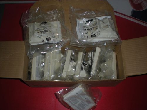 10 FACTORY SEALED TYCO ELECTRONICS 503997-1 HIDEOUT WALL OUTLET SING GANG NOS