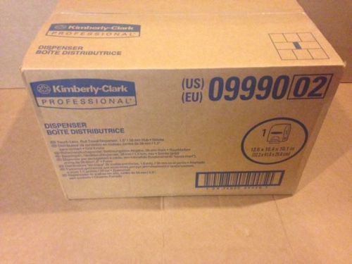 NIB Kimberly Clark Professional Paper Towel Dispenser 0999002 Sealed 09990-02