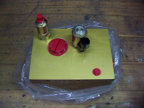 Eaton Vickers Hydraulic Manifold Assembly Includes Vickers RV1-6799