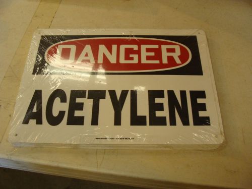 ACCUFORM MCHL174 DANGER ACETYLENE 10&#034; X 14&#034;  ENGLISH SIGNS NEW 1 LOT OF 10