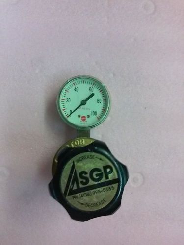 VICTOR Brass Pressure Regulator 500 PSI Max Inlet with USG Gauge 12673-1 100 PSI