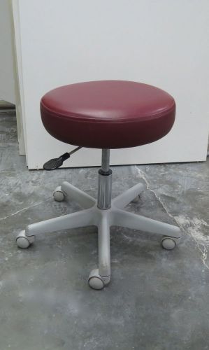 Red Dental Operator&#039;s / Doctor Stool / Dr. Chair - Round Seat