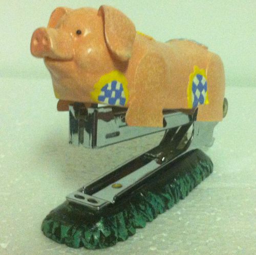 Collectible PIG Stapler - Pig Desk Stapler - 2003 Ranger International Farm Pig