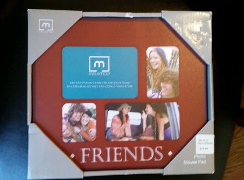 &#034;FRIENDS&#034; PICTURE FRAMED MOUSE PAD, HOLD 4 PICTURES TRIM MEDIUM IN BROWN, NWT