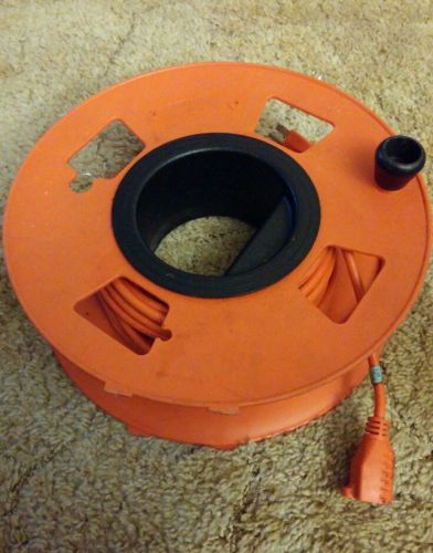 US Wire 50-Foot Orange Extension Cord with kordowynd reel..used