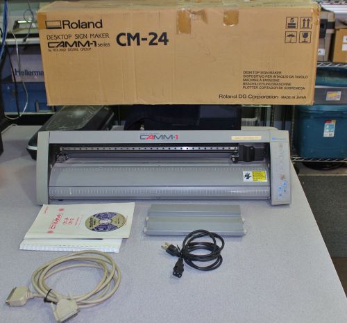 ROLAND CM-24 CAMM-1 DESKTOP SIGN MAKER