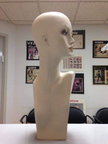 mannequin head female